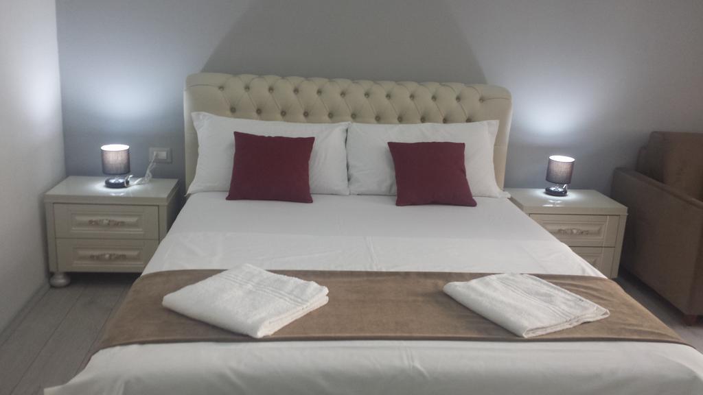 Brilliant Camere Trieste Luaran gambar