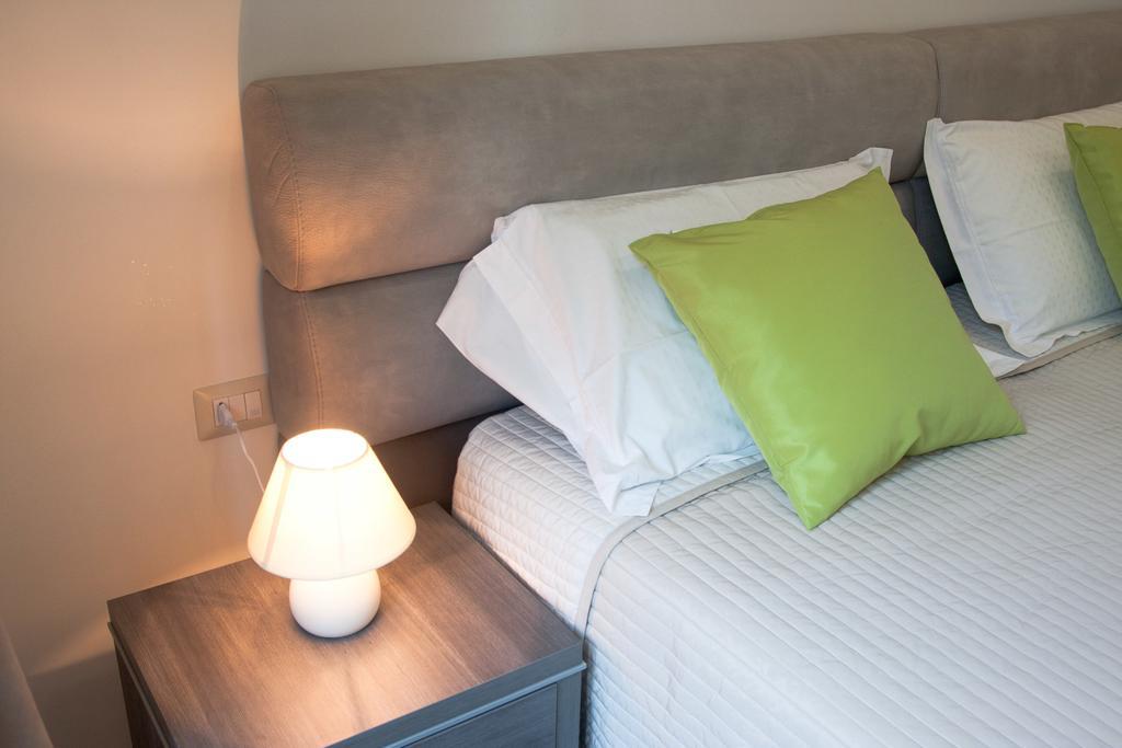 Brilliant Camere Trieste Luaran gambar