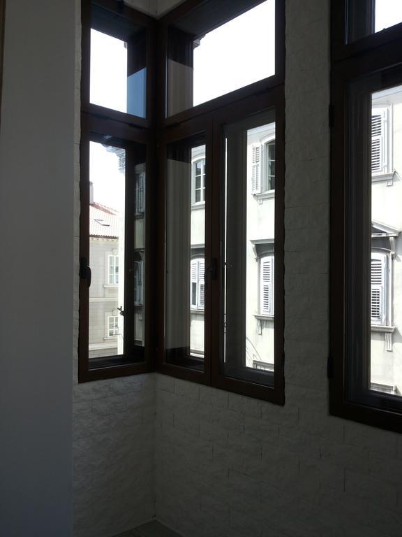 Brilliant Camere Trieste Luaran gambar